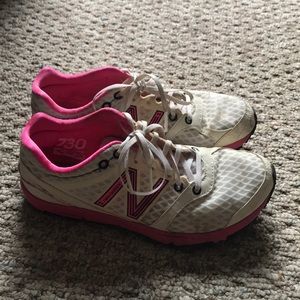 Preloved running/walking shoes